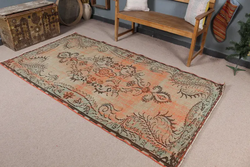 鮮やかなオレンジのラグ、4.4x8.1フィートの花柄とペイズリー柄
