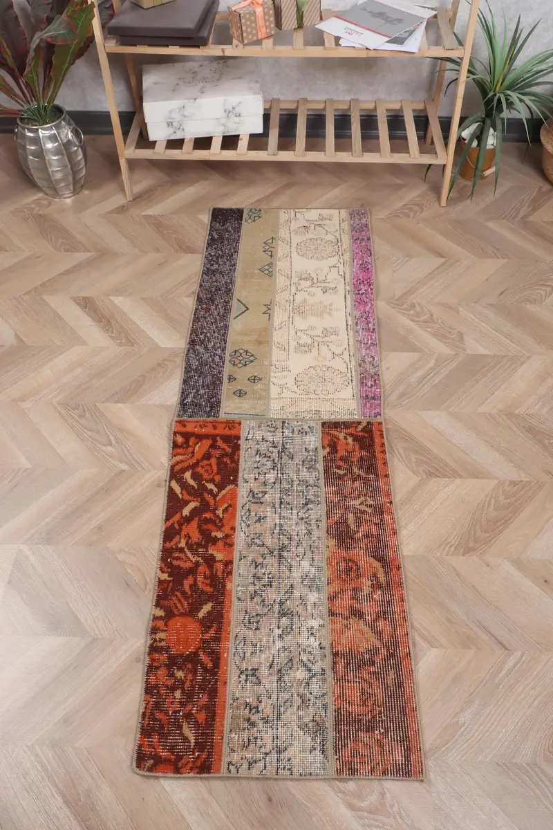 エレガントなベージュとオレンジのペルシャ絨毯、1.6x5.2フィート