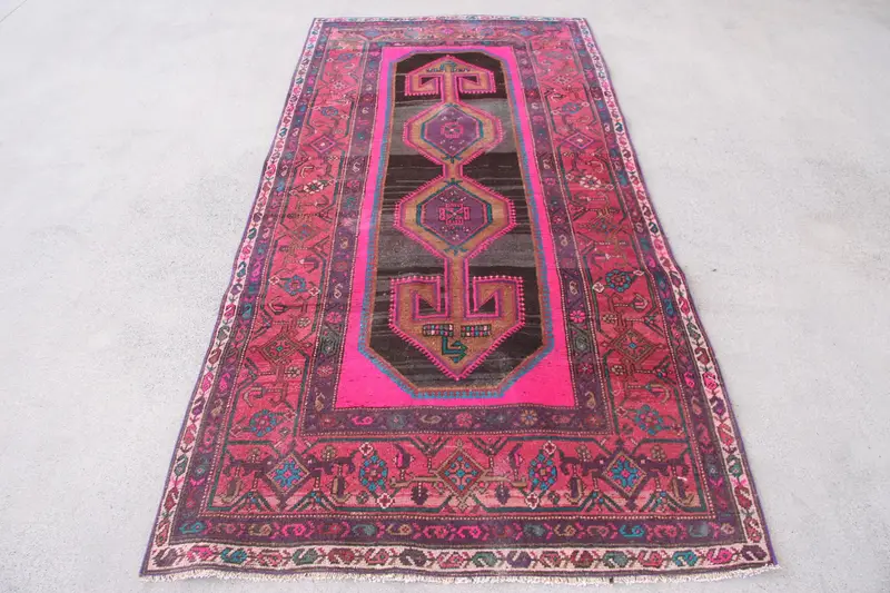 Pink & Purple Polka Dot Rug, 3,9x7,8 ft Chic Decor