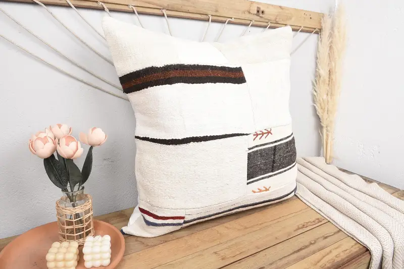 Handwoven Pillow Sham, Vintage Kilim Throw Pillow, Cushion Case, 28x28 White Pillow Sham, Vintage Pillow, Interior Designer Pillow - 1