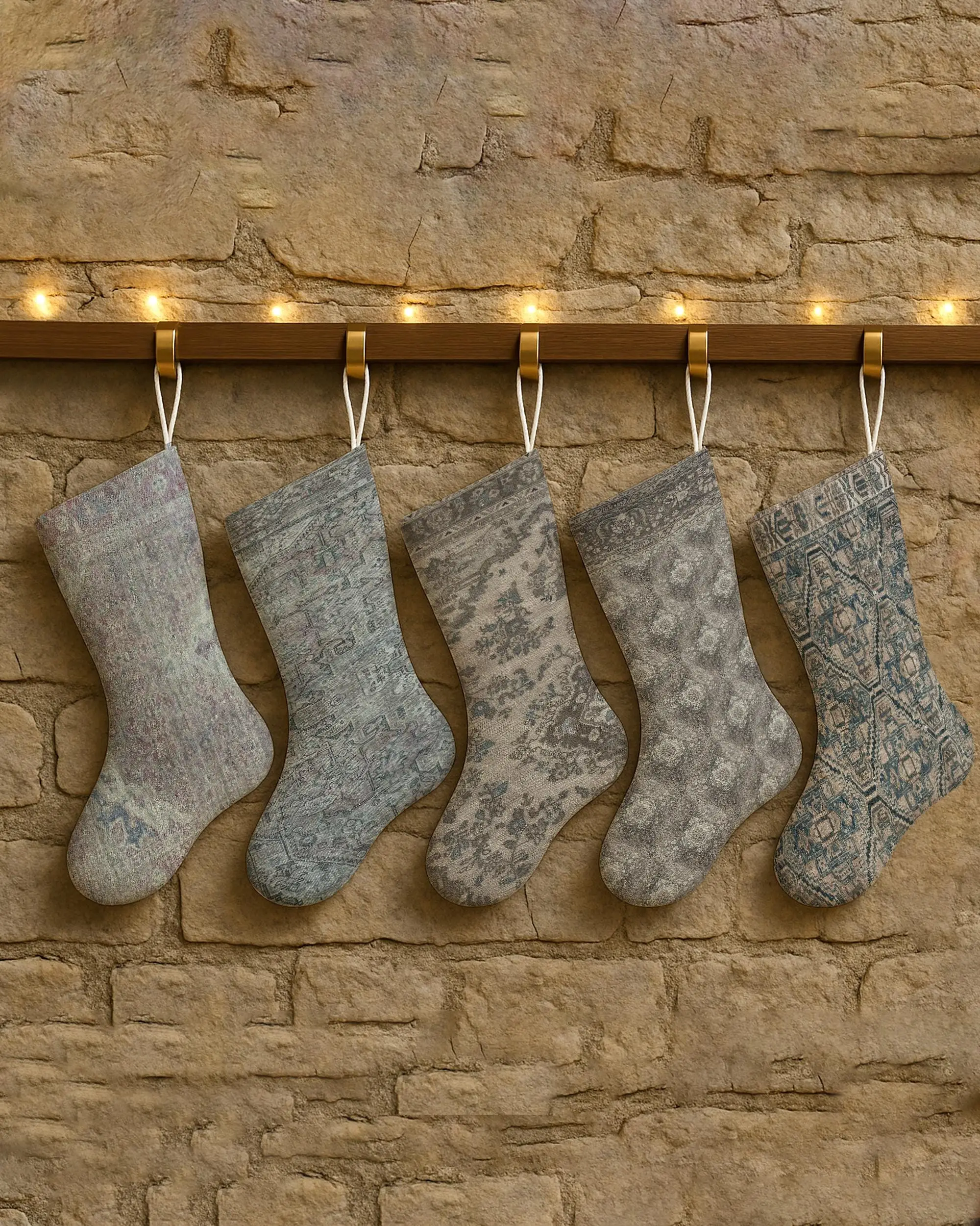 Şenlikli Mavi Noel Süsleri Çorabı, 30 İnç Genişliğinde Pamuklu Çorap - 1