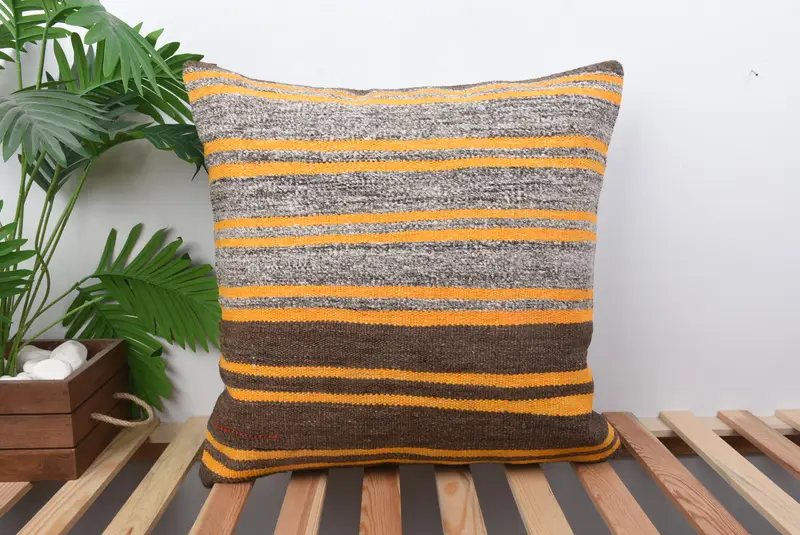 Handgefertigtes braun gestreiftes Kissen, 22x22 besticktes Kissen
