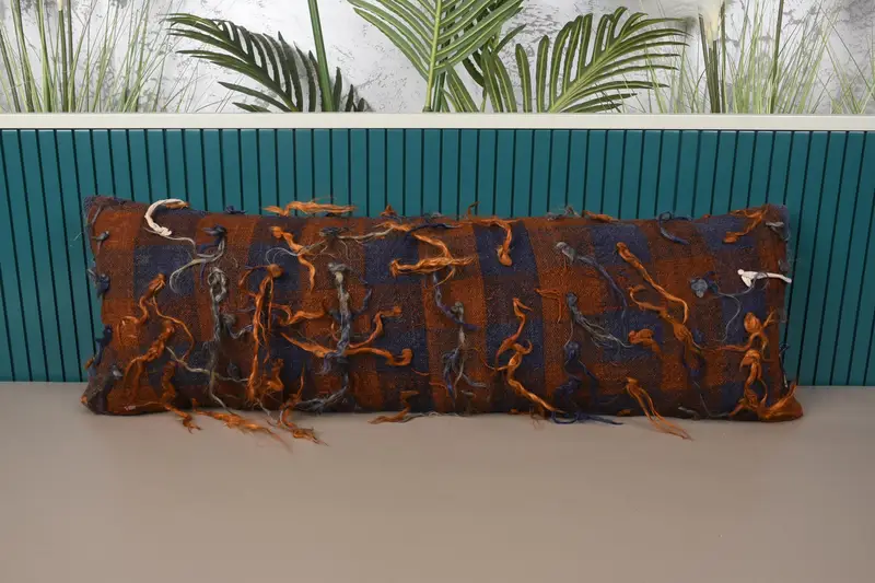 Funda de almohada marroquí para decoración del hogar, almohada marrón a rayas de 12x35 pulgadas - 1