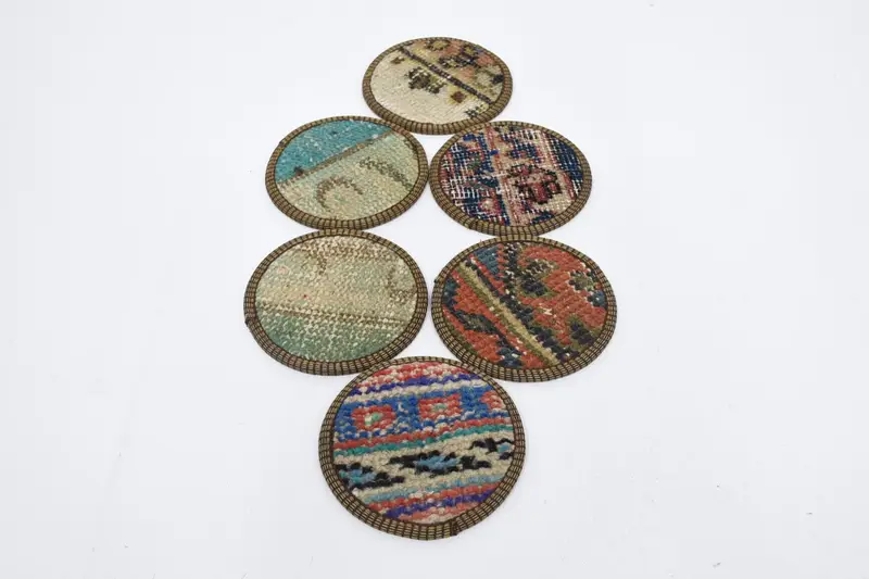 Blaues und rotes Untersetzer-Set, langlebige und stilvolle Untersetzer-Kollektion