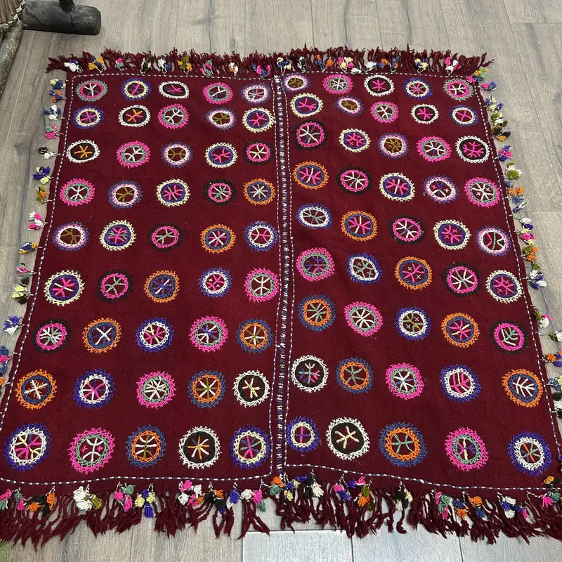 パープルペルシャ絨毯、3.5x3.5フィートのエレガントな装飾