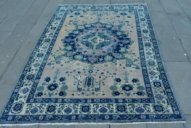 Teppich in Blau und Beige, 1,5 x 2,1 m, elegante Bodenlösung