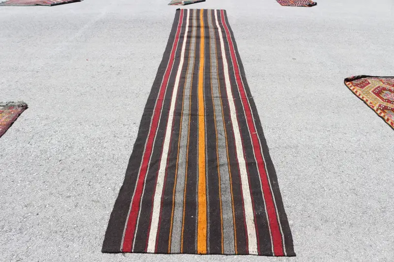 Alfombra Kilim Runner vintage 3,3x16,9 pies (100x515 cm), alfombra turca de lana de lunares rojos - 1