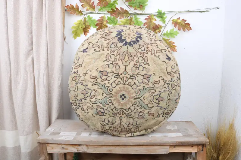 Bej Kilimden Esinlenmiş Yün Puf, Dikdörtgen Osmanlı Pufu