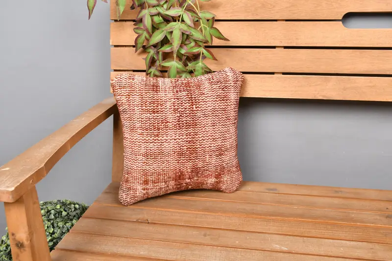Muted Pillow, Vintage Pillow, Pillow Case, Throw Kilim Pillow, Retro Pillow, Home Decor Pillow, Couch Pillow Case, 12x12 Red Cushion Cover - 1