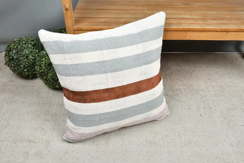 Interior Designer Pillow, Kilim Cushion Sham, Handwoven Pillow Sham, 24x24 White Pillow Case, Handmade Cushion, Turkish Pillow, Cushion Case - 7