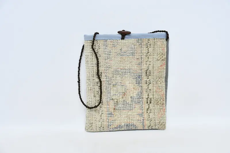 Correa ajustable, bolso Kilim de lana con motivo vintage y cierre de botón