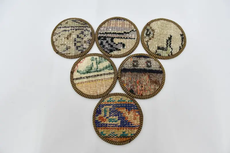 Posavasos redondos bohemios azules y beige, posavasos bohemios únicos