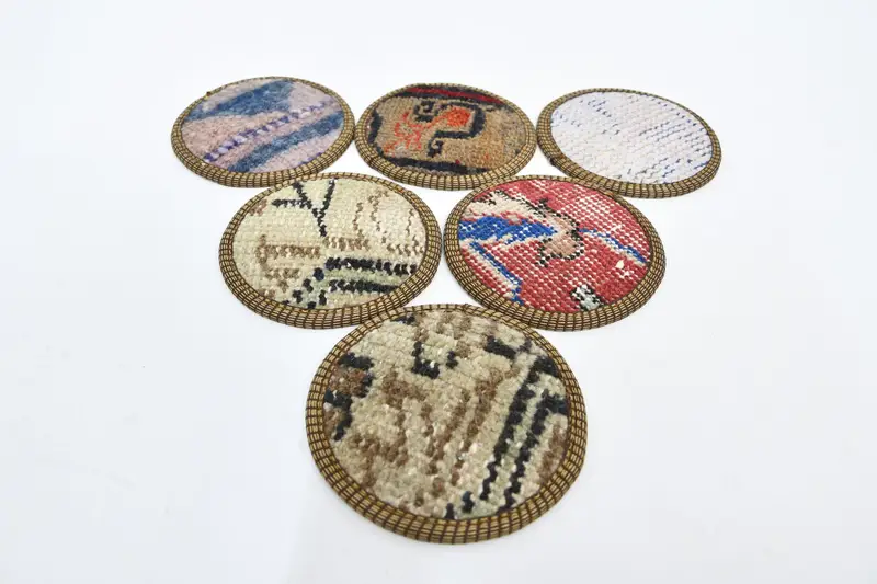 ボヘミアンラウンドコースター、レッドとブロンズのスタイリッシュなコースター