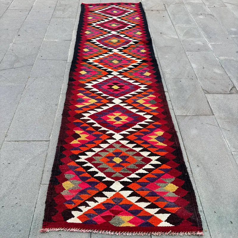 Kırmızı İkat Halı, 2,8x10,2 ft Zarif Kırmızı ve Siyah Vurgulu