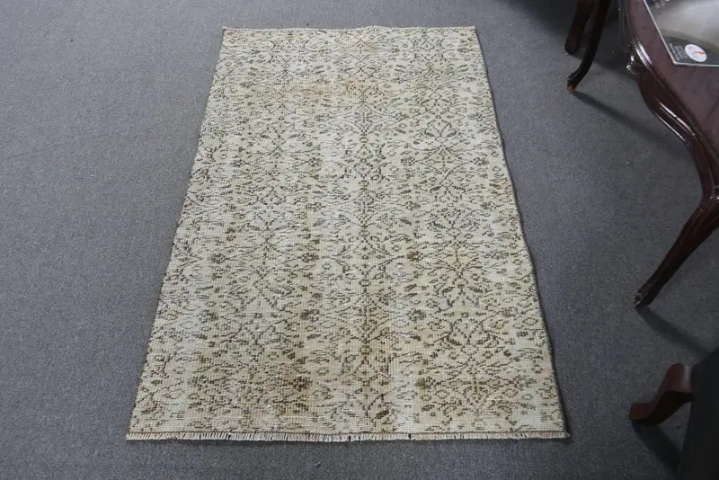 Alfombra vintage de 3,1x4,8 pies, alfombra pequeña turca, alfombra de lana a rayas blancas - 1