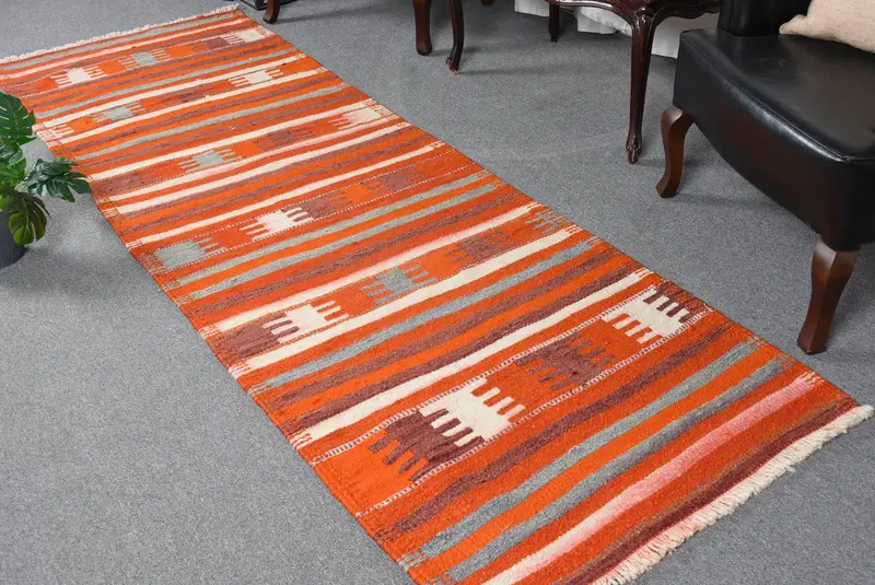 Alfombra vintage de 3,1x9,4 pies, alfombra turca, alfombra de plantas y árboles de naranja Herki - 1