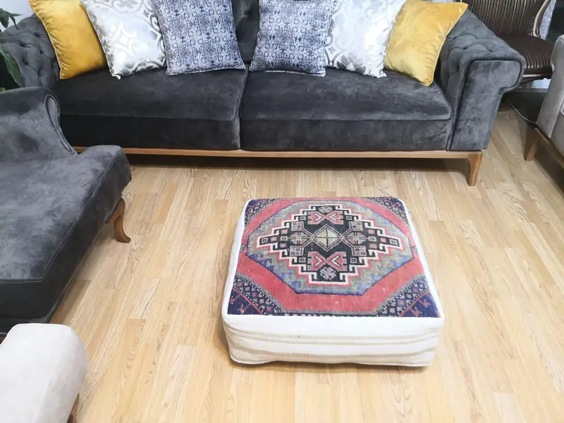 Kırmızı & Bronz Kilimden Esinlenen Yün Puf, El Yapımı Türk Dikdörtgen Puf