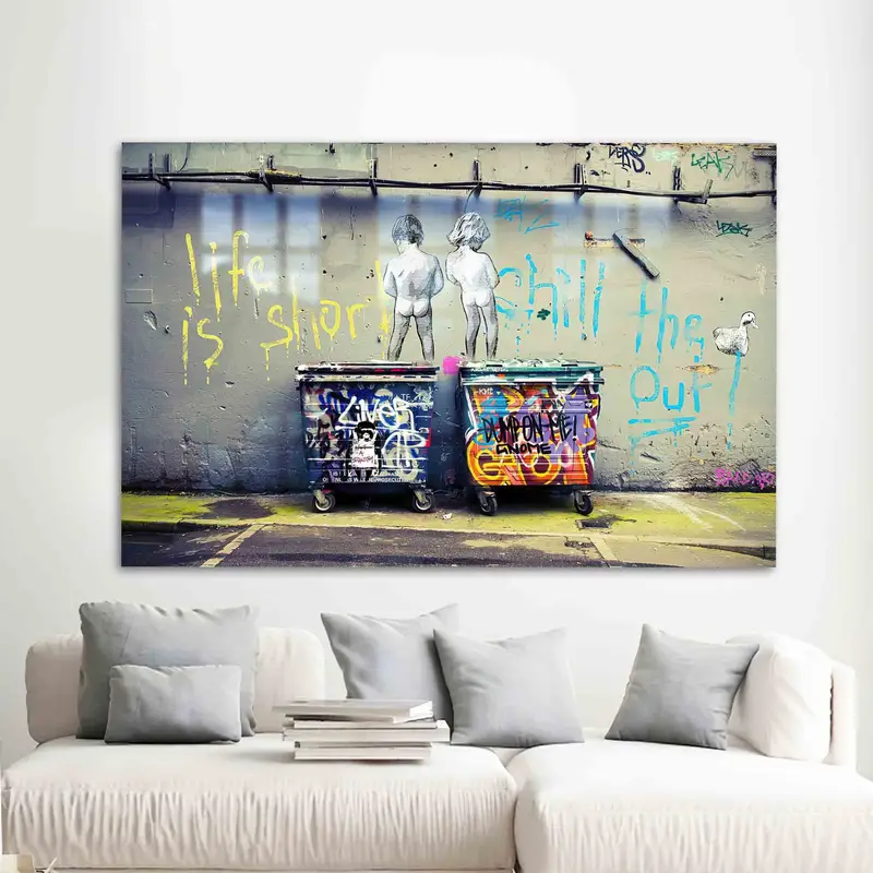 プリントガラス: バンクシーの命は短い、おしっこをする男の子のデザイン