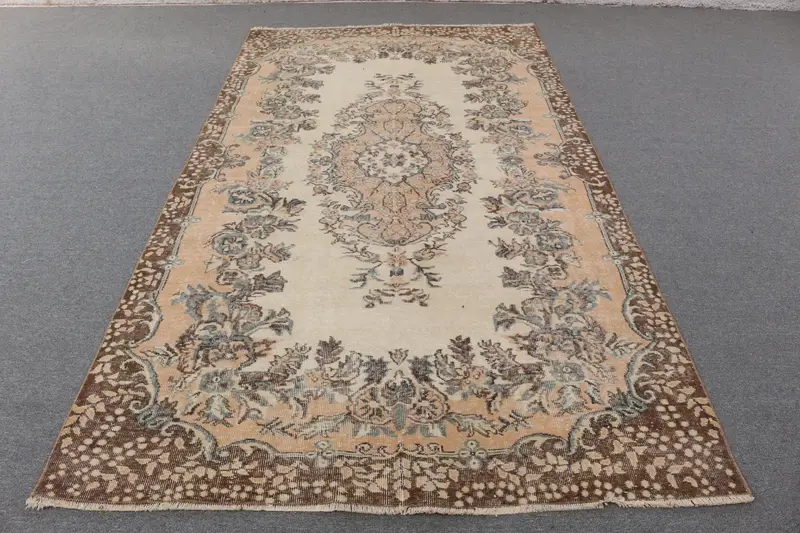 Zarif Kahverengi Oryantal Halı, 9,5x9,51 ft Bej Vurgulu