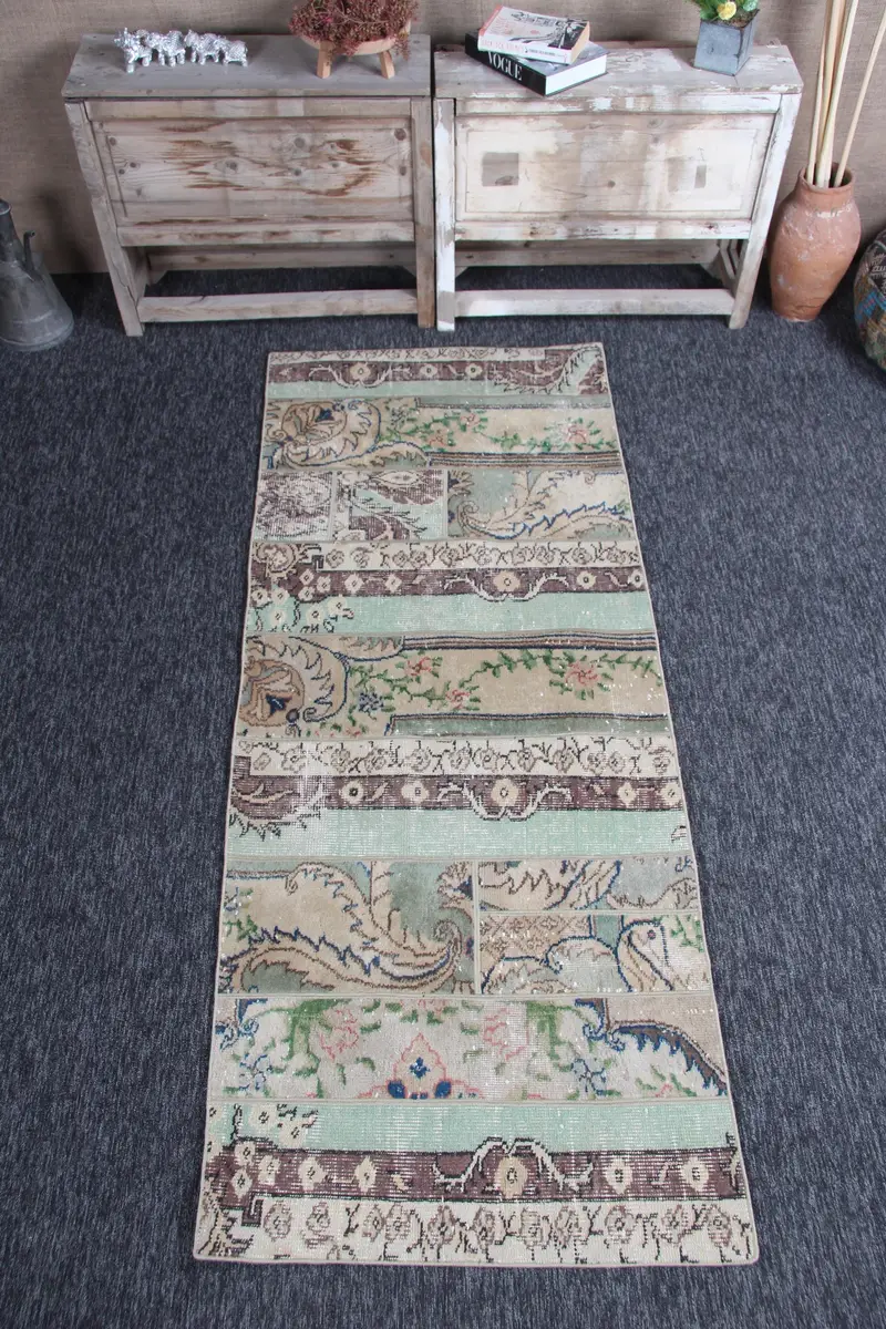 2.7x6.9 ft Küçük Vintage Halı, Türk Halısı, Yeşil Kahverengi Patchwork Yün Halı - 1