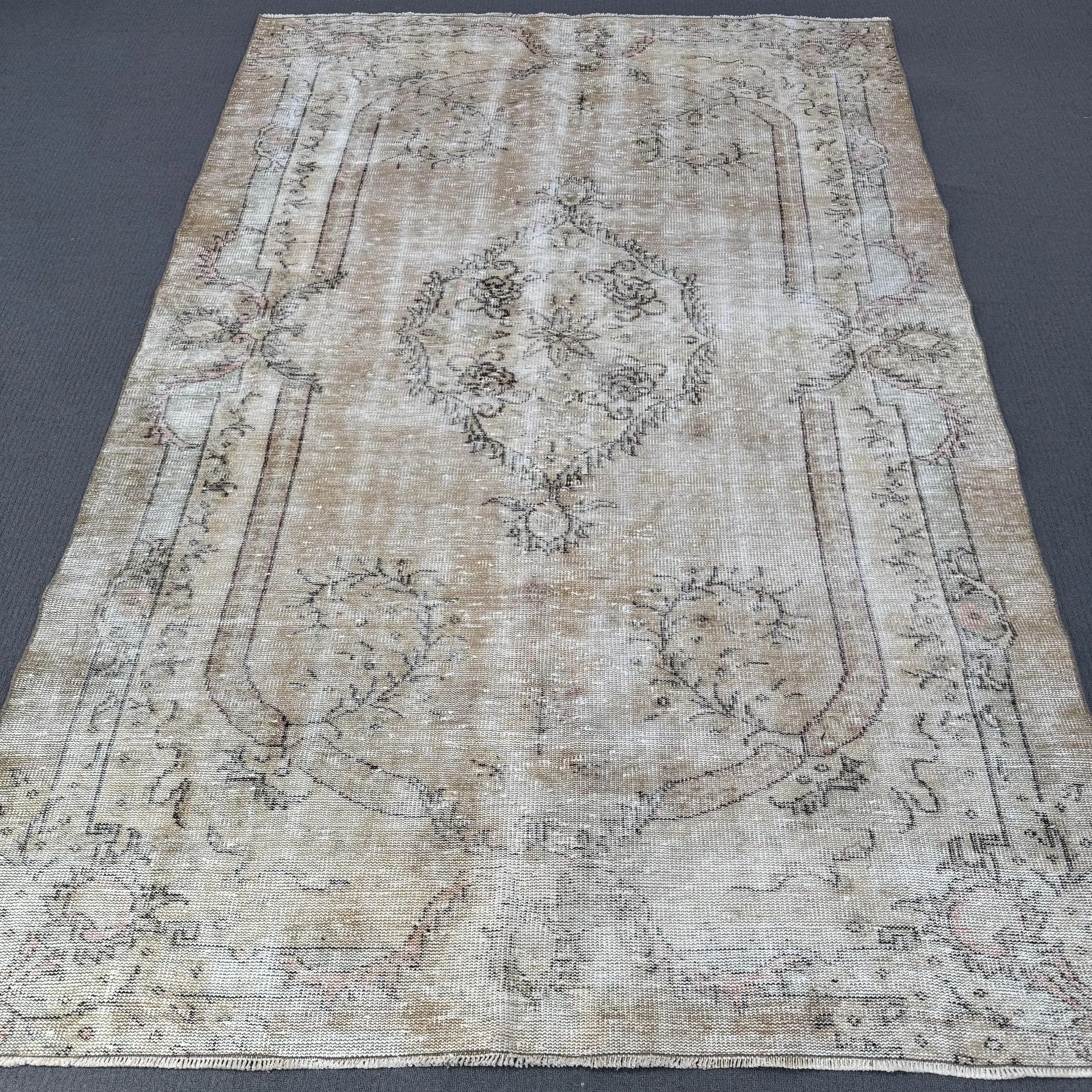 Vintage Large Rug 5.5x8.5 ft, Brown Abstract Turkish Wool Rug - 1