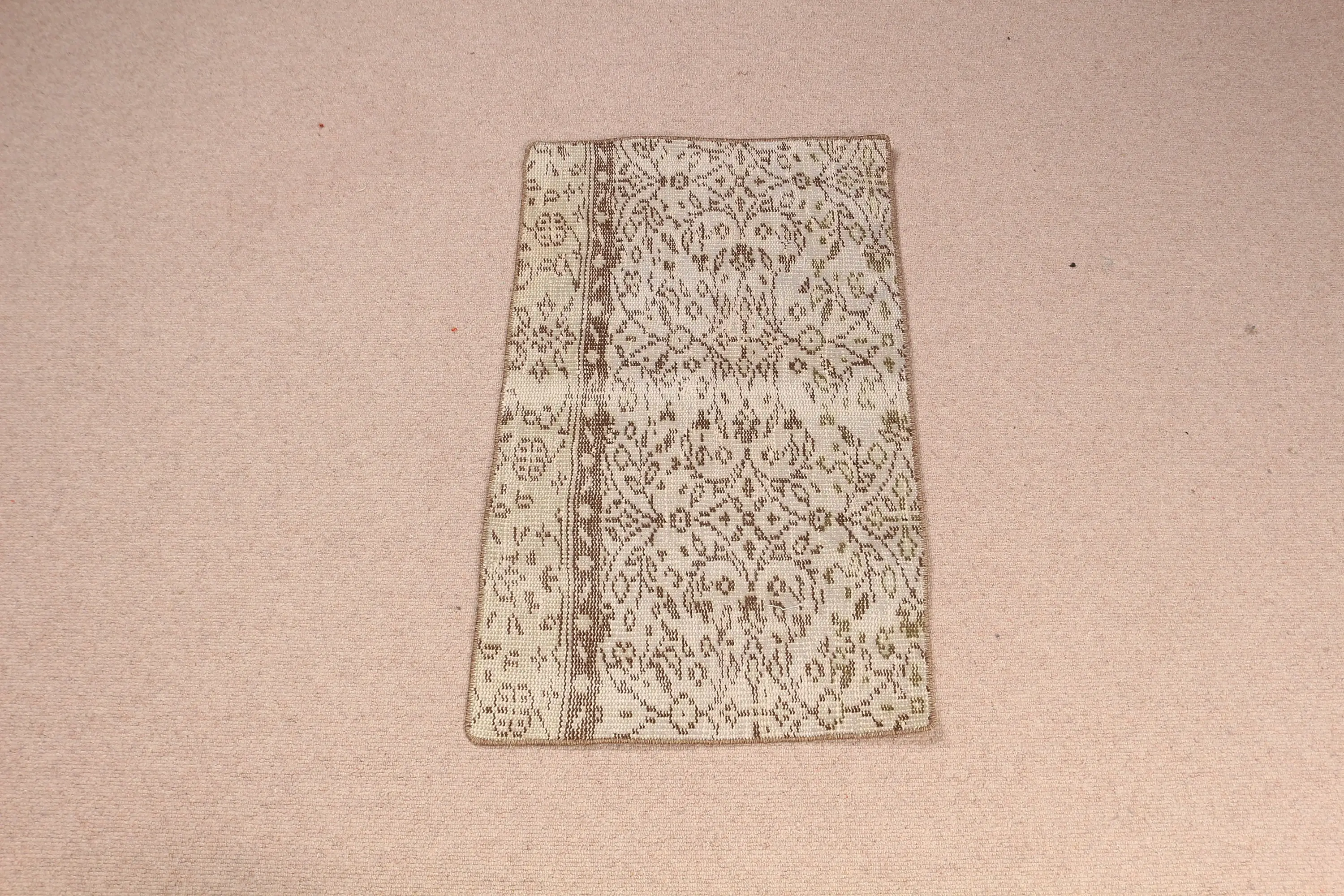 1.6x2.7 ft Vintage Small Rug, Turkish Brown Polka dot Rug - 1