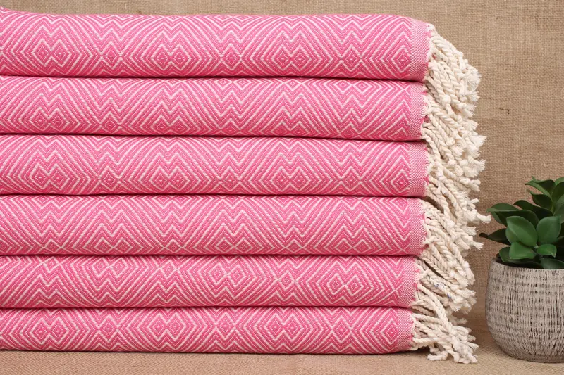 Turkish Beach Towel Organic Cotton Fuchsia Diamond, 40x75 Inches