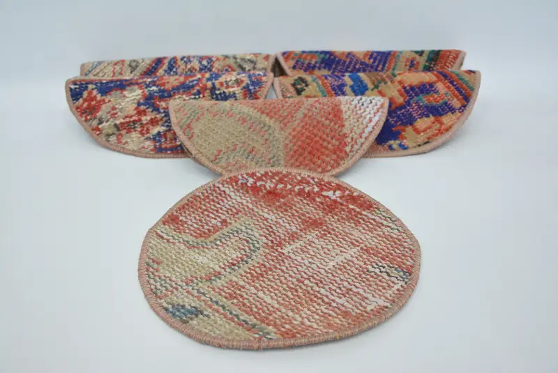 Tabakların Altındaki Mavi ve Kırmızı Daire, Altılı Servis Altlığı Seti