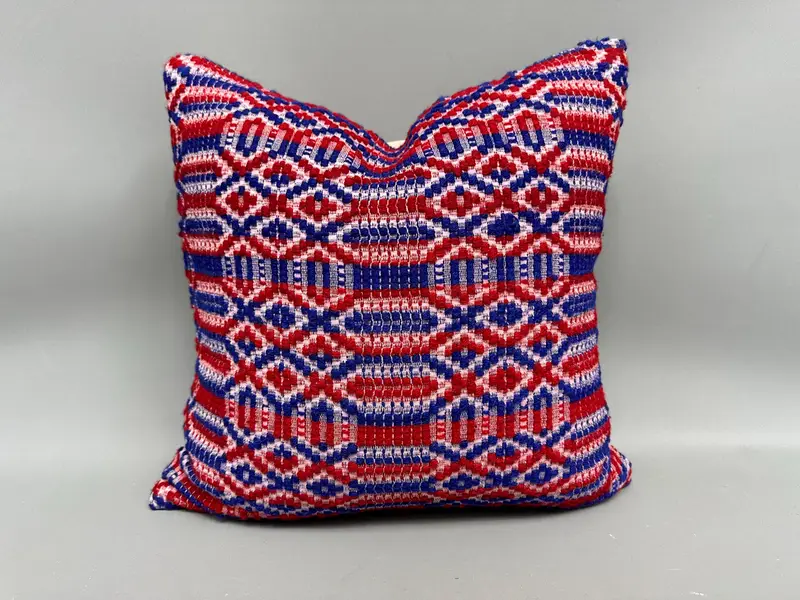 18x18 Red Cushion, Vintage Kilim Pillow, Aztec Pillow Case, Ethnical Kilim Rug Pillow, Turkish Kilim Pillow, Farmhouse Cushion Case, Pillow Cover - 1