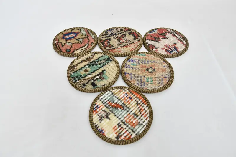 Posavasos redondos bohemios beige y naranja, posavasos bohemios con estilo