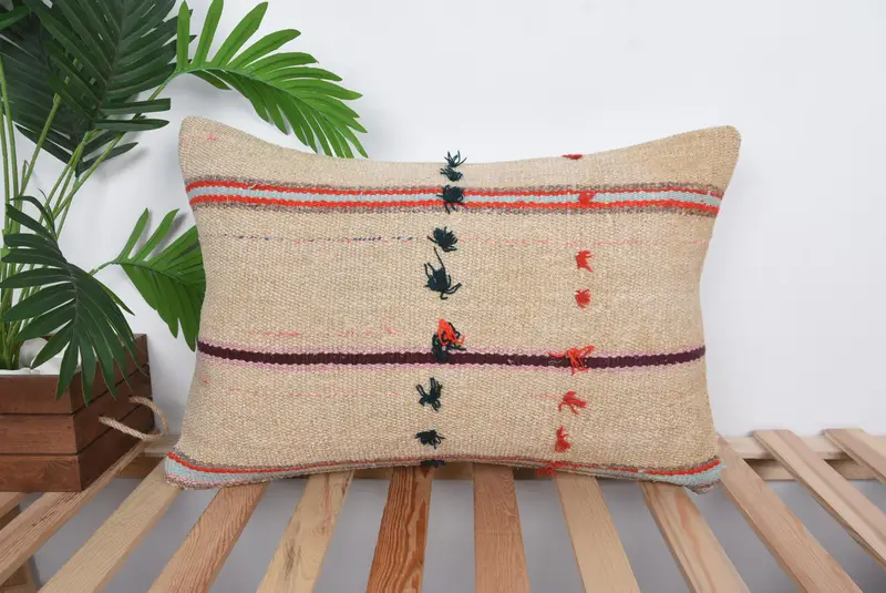 Boho Chic Pillow Sham, 16x24 Beige Pillow Cover, Boho Pillow, Turkish Kilim Pillow, Pillow Case, Traditional Pillow Cover, Handmade Kilim Cushion - 1