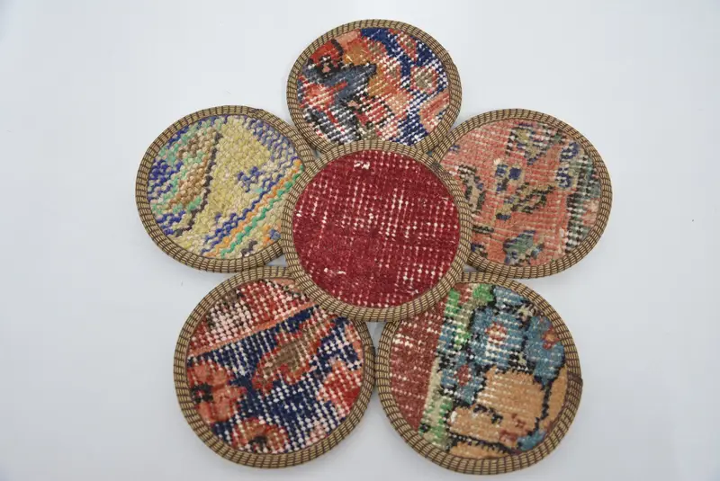 ボヘミアンラウンドコースター、レッドとブロンズのコースター、滑り止め裏地付き