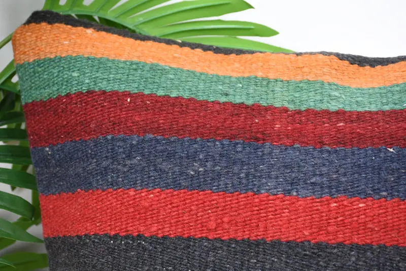 Vintage Kilim Throw Pillow, Living Room Throw Pillow Sham, Kilim Pillow, Handmade Kilim Cushion, 18x18 Red Pillow, Cushion Case, Bed Pillow Case - 2