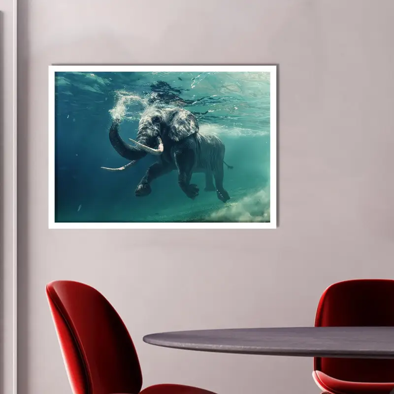 モダンなプリントガラス: 子供部屋用の水中水泳象