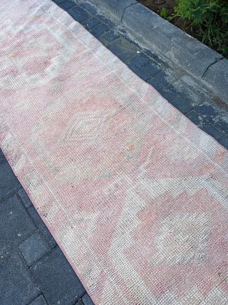 Vintage Turkish Rug, 2.9x12 ft Runner Rug, Pink White Ombré Wool Rug - 1