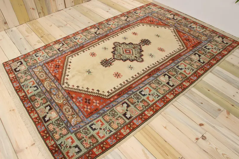 Türk Vintage Halısı 4.8x7.5 ft (147x228 cm), Oushak Kırmızı Mavi Çiçekli Halı - 1