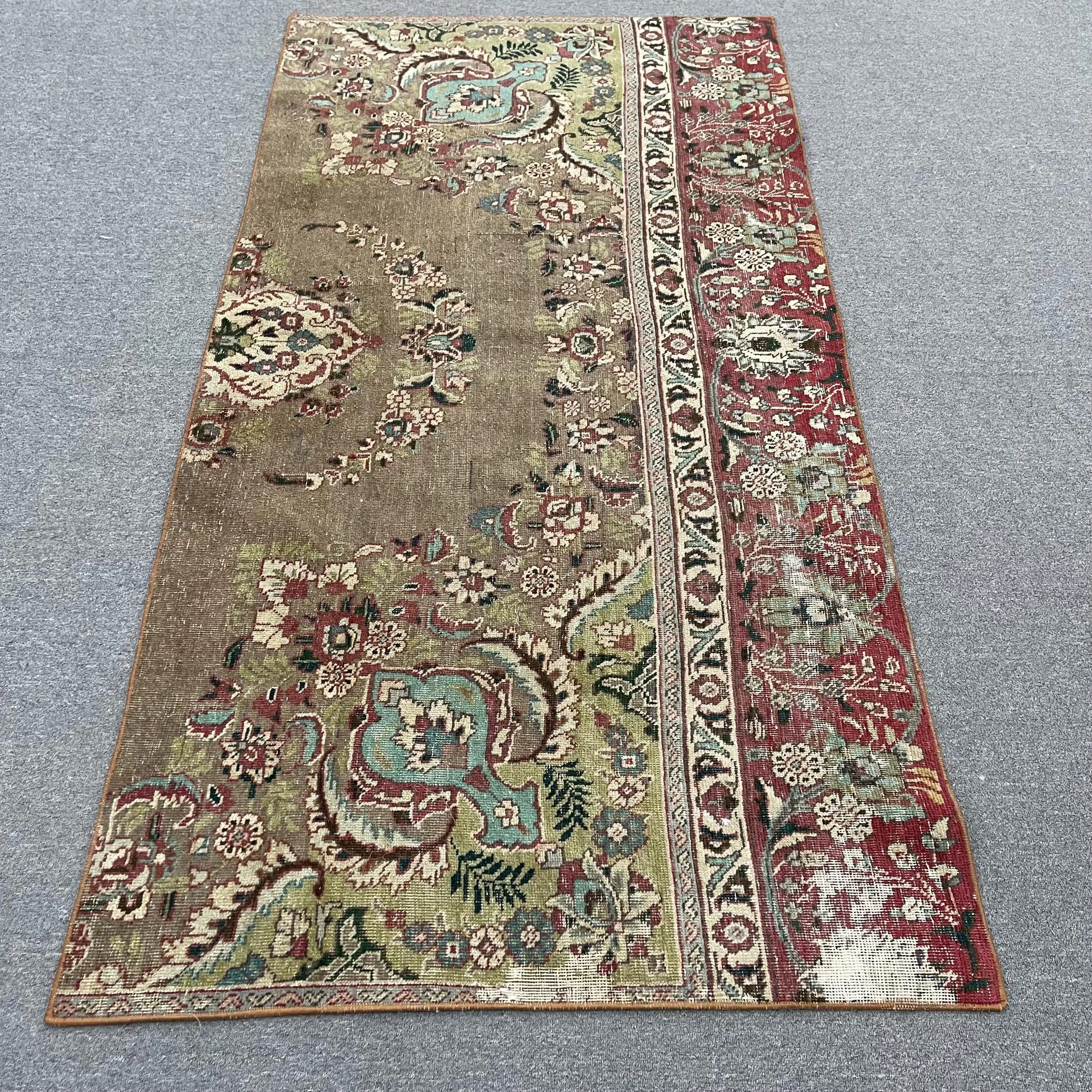 3,5 x 6,9 Fuß großer Teppich, Vintage-Teppich, Teppich mit roten Pflanzen und Bäumen - 1