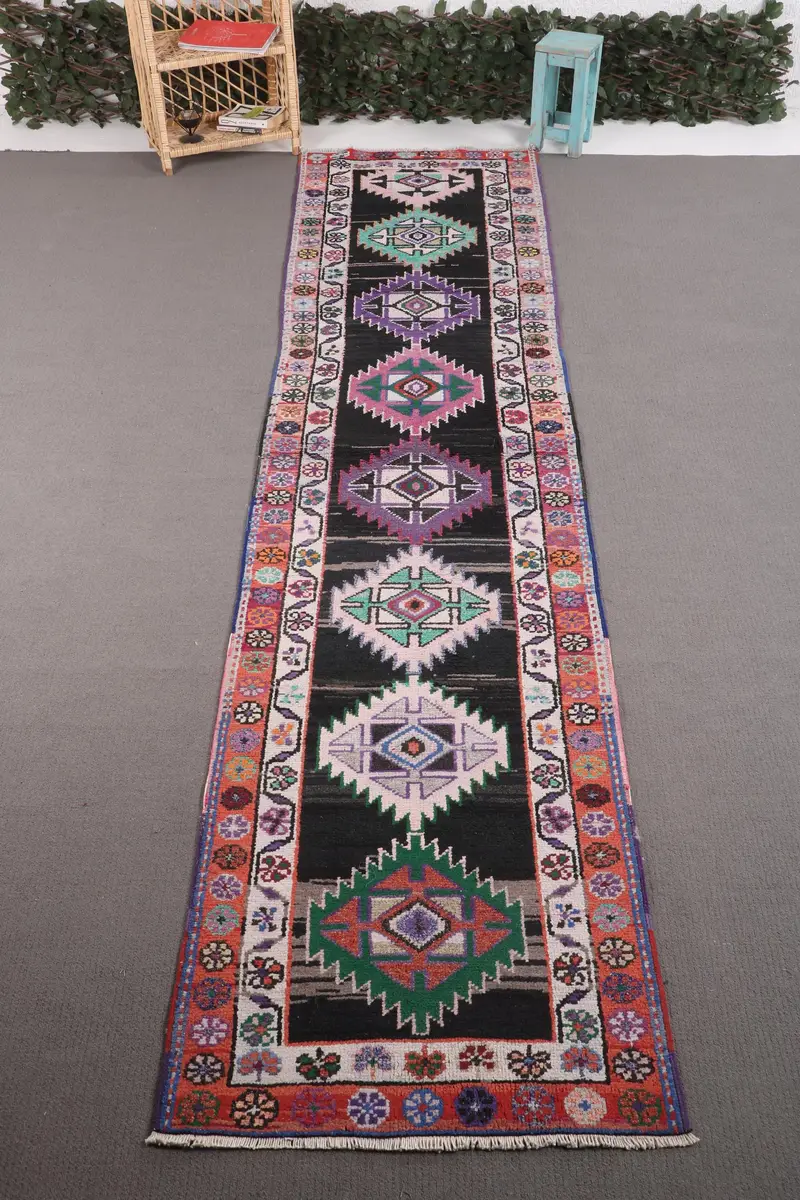 Türk Vintage Halı, 2.7x11.6 ft Herki Halı, Mor Gökkuşağı Soyut Halı - 1