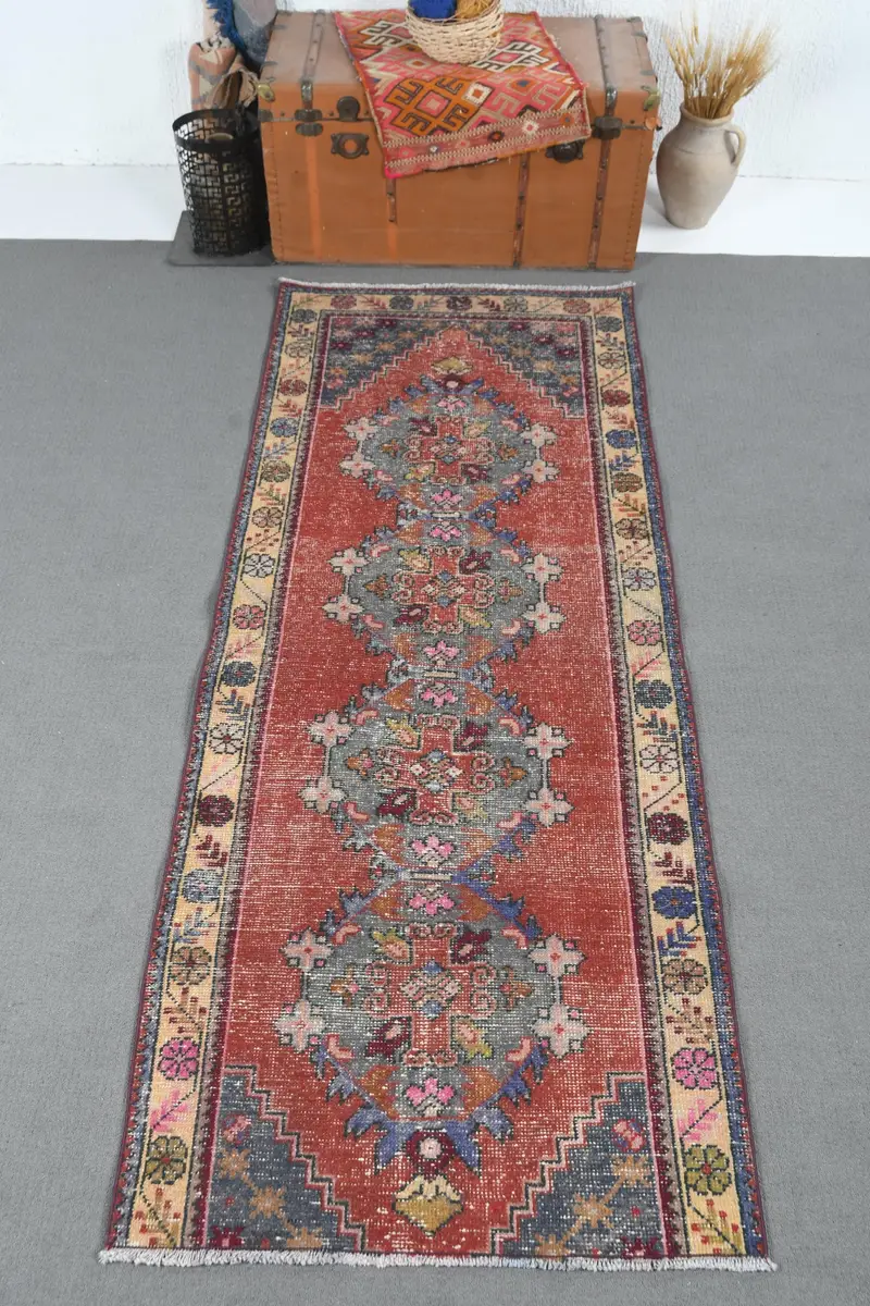 Vintage Teppich, 3,1x7,9 ft Läuferteppich, roter abstrakter türkischer Wollteppich - 1