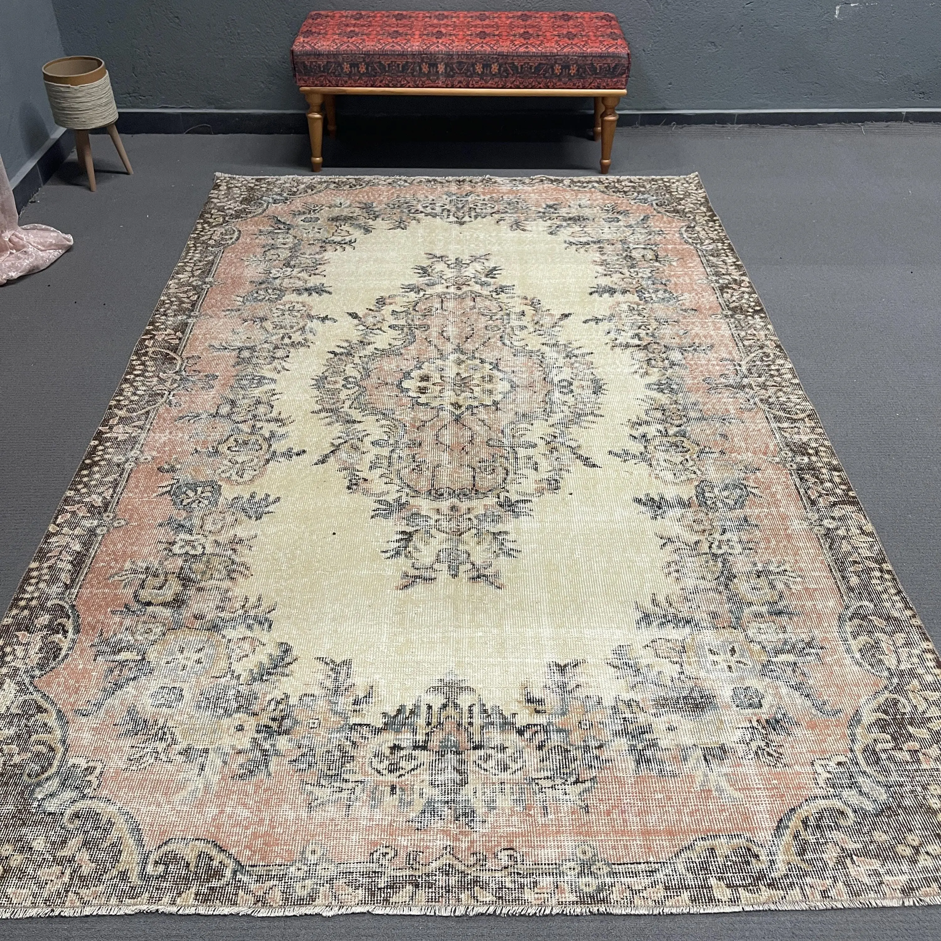 Alfombra turca vintage de 6,1x9,3 pies, alfombra grande, alfombra de lana floral beige marrón - 1