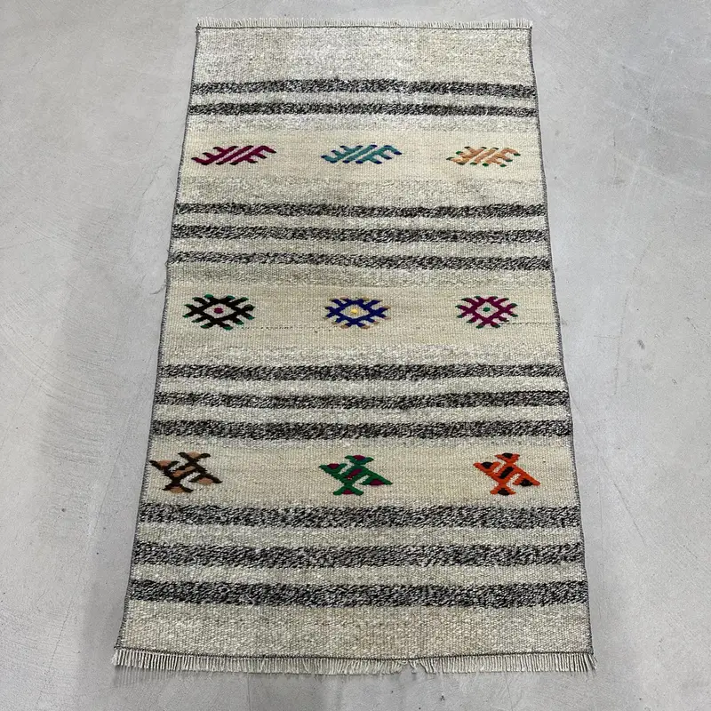 Zarif Bej ve Siyah Kareli Halı, 2x3 ft Şık Dekor