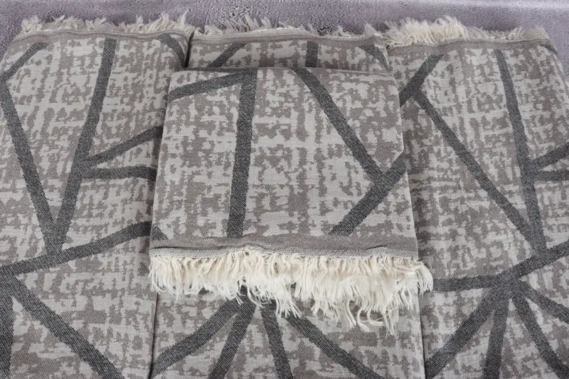 Sandfreies Handtuch, Bio-Handtuch, 70x40 Baumwoll-Asymmetrie-Designtuch, Geschenk des ersten Hochzeitstags, Sticktücher, personalisiertes Hochzeitsgeschenk - 5