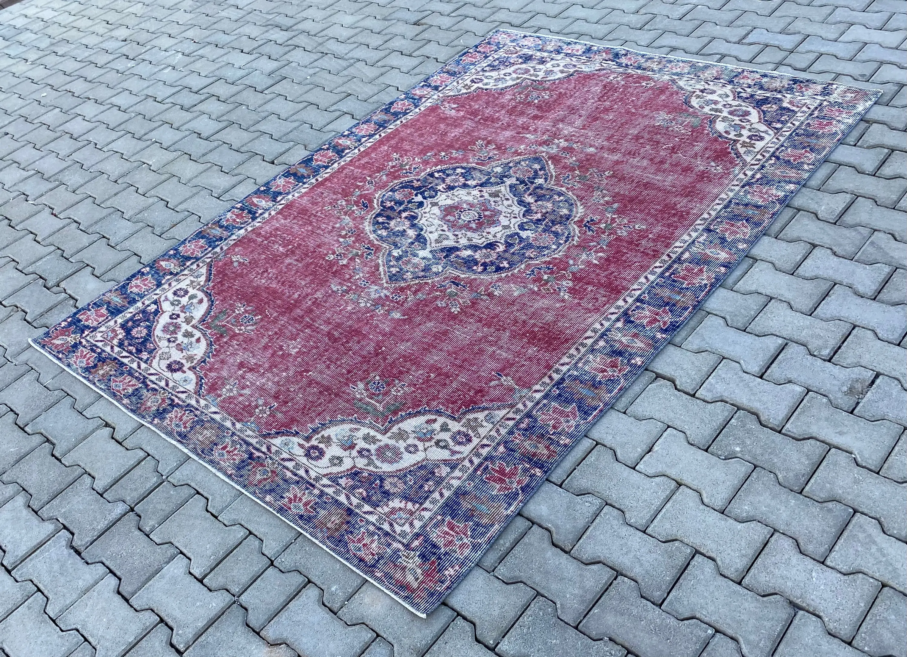 トルコヴィンテージラグ 158x257cm レッドフローラルウールラグ - 1