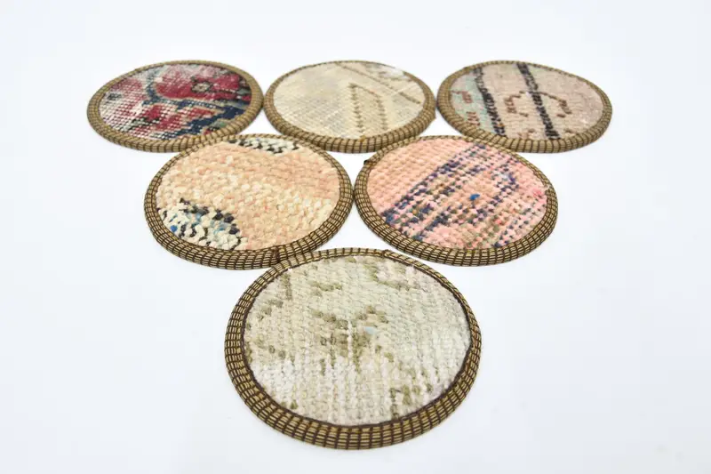 Elegantes posavasos Kilim beige y marrón, elegantes posavasos de alfombras étnicas