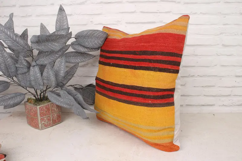 Turkish Rugs Cushion, 20x20 Red Cushion Cover, Antique Pillows, Pillow Sham, Accent Pillow, Turkish Kilim Pillow, Ethnical Kilim Rug Pillow - 4