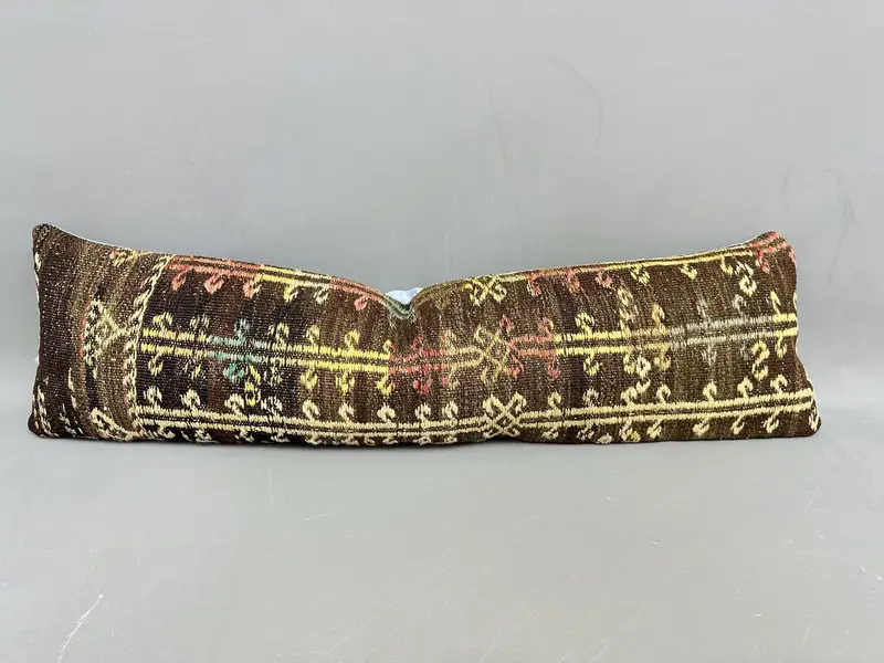 Almohada de lanzamiento Kilim hecha a mano, cojín bordado del suroeste