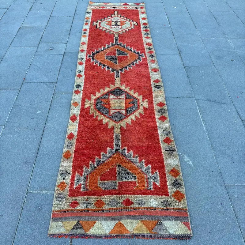 Vintage Herki Rug 2.6x10.5 ft (79x320 cm), Red Camouflage Turkish Rug - 1