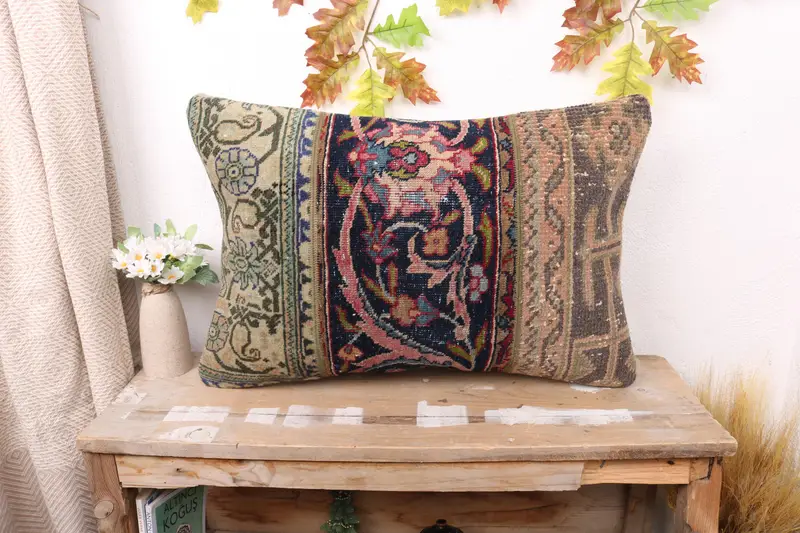 El Yapımı Nakışlı Patchwork Yastık, 16x24 Pembe & Yeşil Kırlent