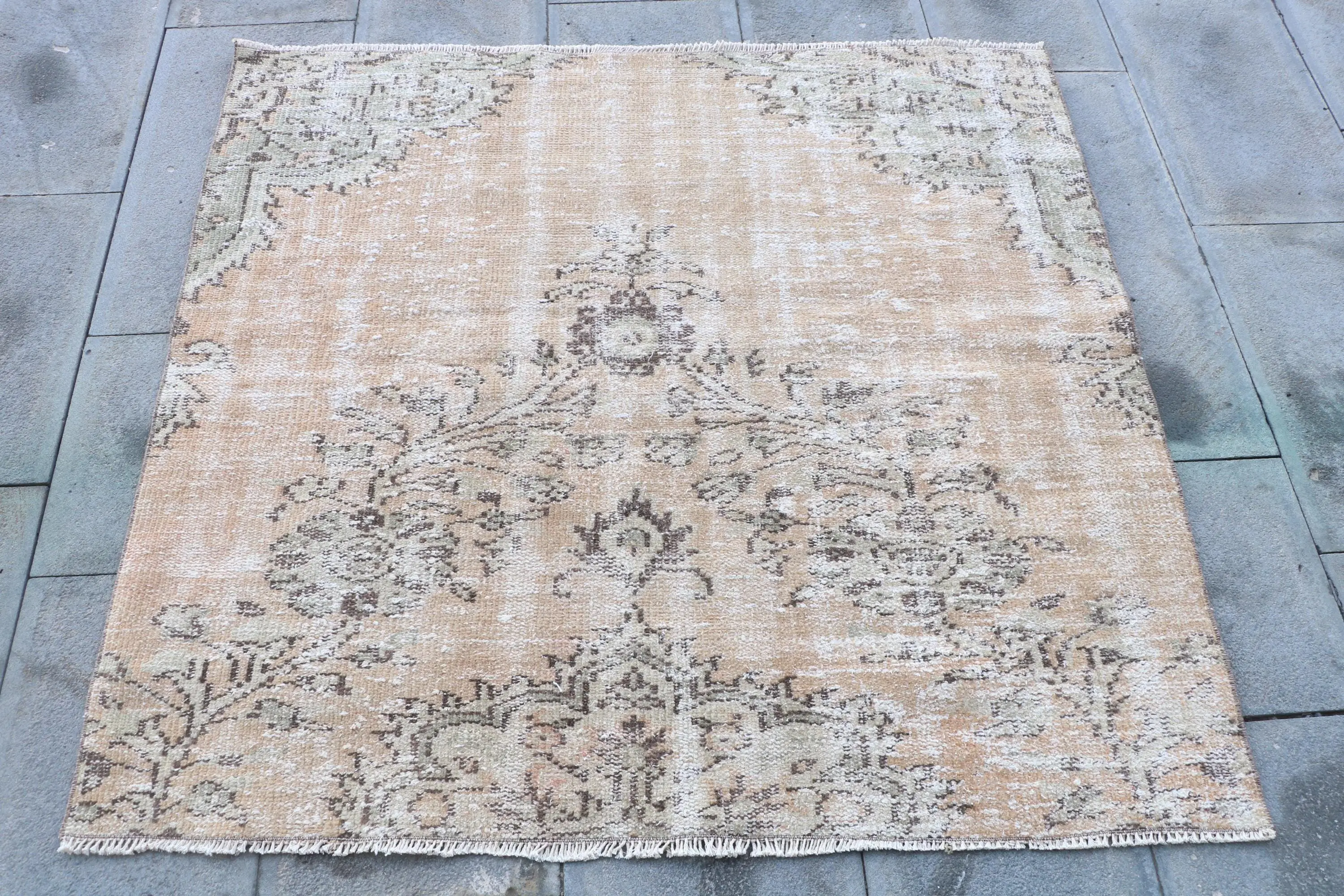 Vintage Türk Halısı 4,1x3,9 ft (126x118 cm), Kahverengi Yün Halı - 1