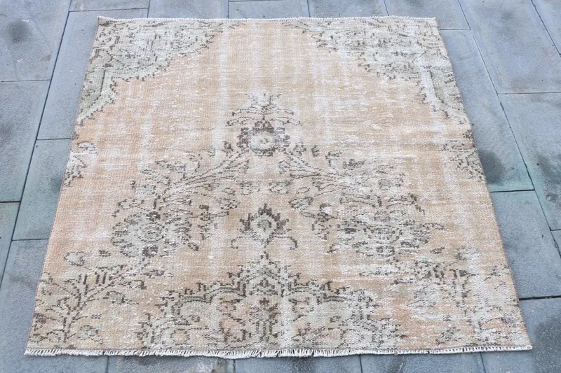 ブラウン & グリーン ラグ、4.1x3.9 フィート ストライプ幾何学デザイン